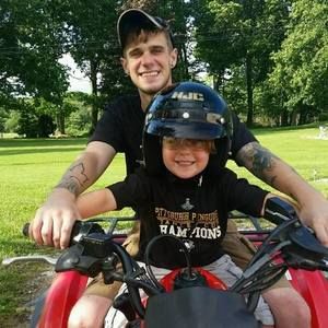 Meet your Posher, Zac